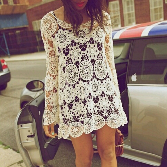 💕CLEAROUT💕 Boho bell sleeve lace white dress/top