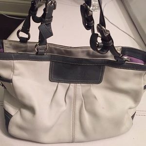 Coach white beautiful purse
