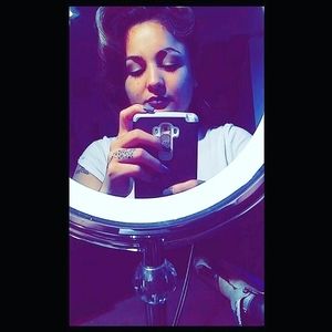 Meet your Posher, Janette