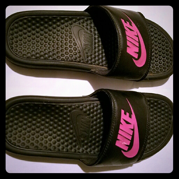 Nike slides