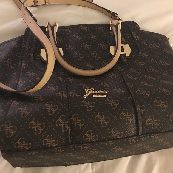 Guess bag - Picture 1 of 4