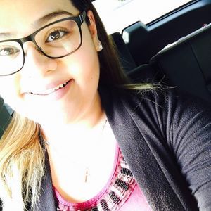 Meet your Posher, Leonor