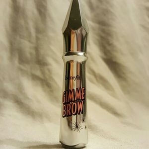 Brand new Benefit Gimme Brow in shade 3