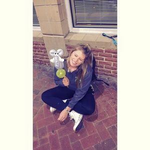 Meet your Posher, Breanna