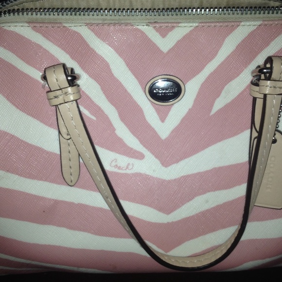 Coach side bag.😍