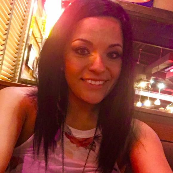 Meet your Posher, Brianna