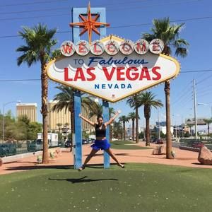 Meet your Posher, Özge