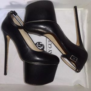 ✨Sale✨ 🔥😍 Ultra Sexy Heels