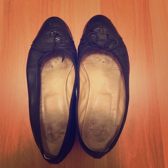 Chanel Black ballerina flats