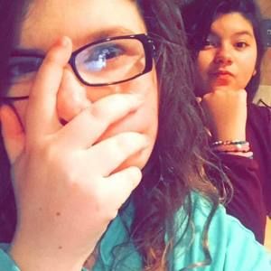 Meet your Posher, Ilette