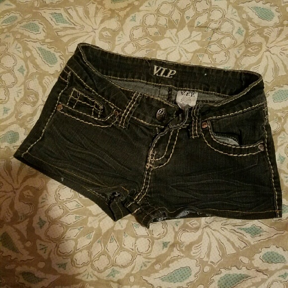 *quick sale* short shorts