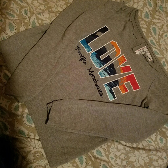 *quick sale!* long sleeve sweatshirt