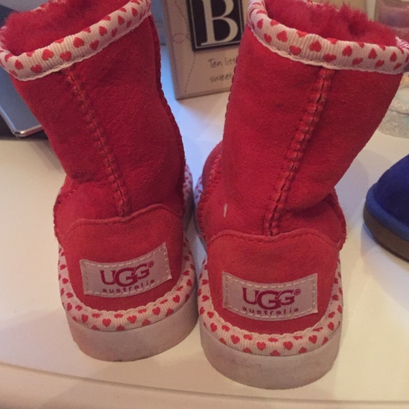 Ugg's/ Sold on another site - Picture 1 of 4