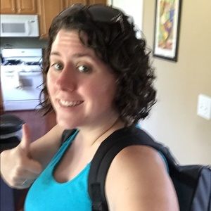 Meet your Posher, Leslie