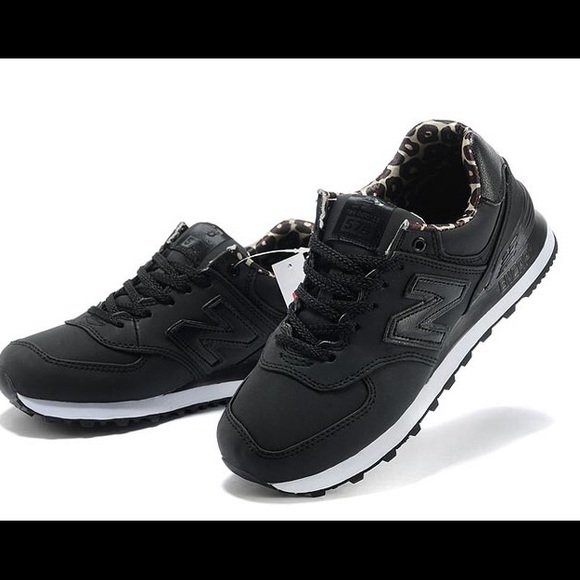Black New Balance Sneakers