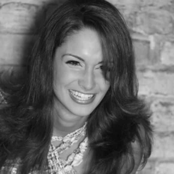 Meet your Posher, Tiffany - Picture 1 of 1