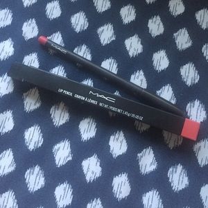 MAC Chic Trick Lip Pencil