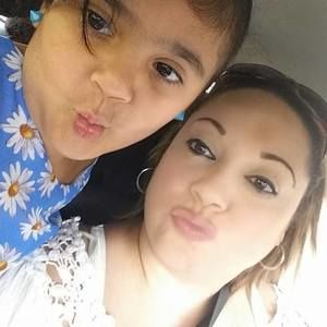 Meet your Posher, Javet