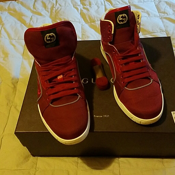 👣AUTHENTHENTC👣GUCCI HIGH TOPS
