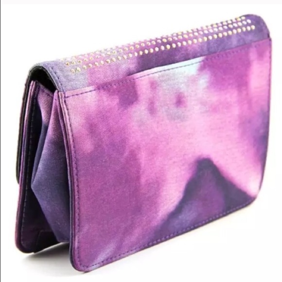 Steve Madden Bi Dreamy Purple tie-dye Messenger - Picture 3 of 4