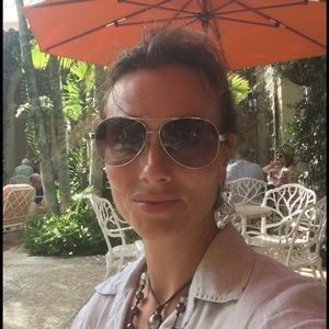 Meet your Posher, Dobrinka