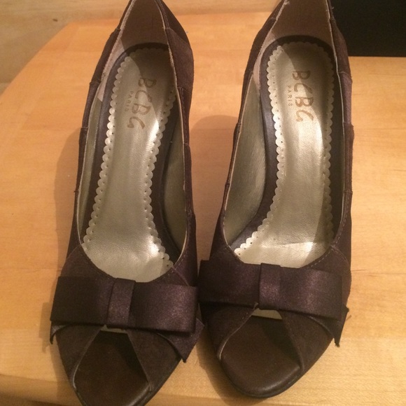 BCBG chocolate suede and satin wedge heels