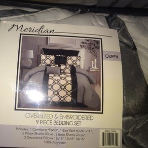 9 Piece Bedding Set