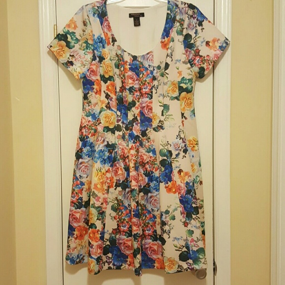 Signature by Robbie Bee Size 1X