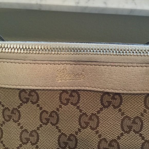 ❌SOLD❌ Abbey Gucci purse👜 - Picture 2 of 4