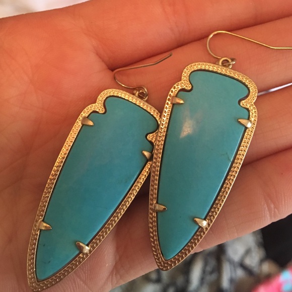 Authentic Turquoise Kendra Scott Skylar earrings