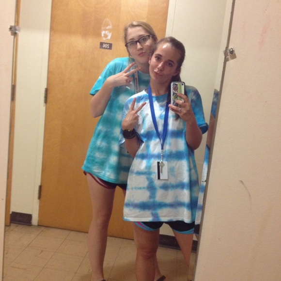 Meet your Posher, Cecelia