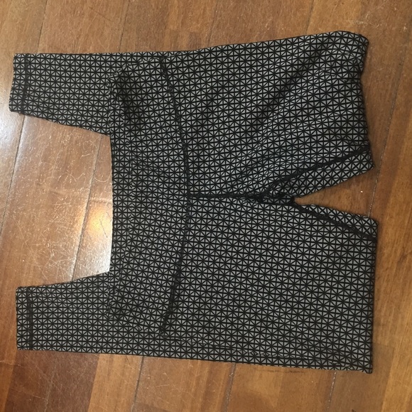 Full length patterned lulu tights
