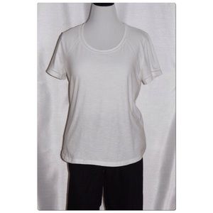 New Listing Jones New York Short Sleeve Top