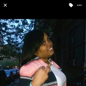 Meet your Posher, Ebony