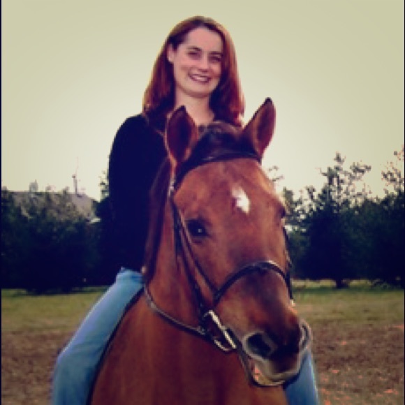 Meet your Posher, Ellie - Picture 1 of 1