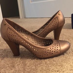 Bronze heels