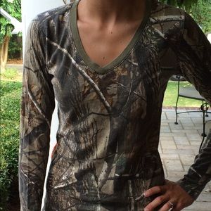 Very cute camo long sleeve