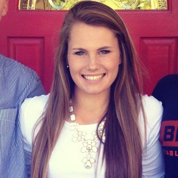 Meet your Posher, Caitlyn