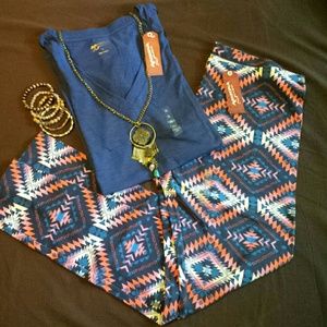 NWT printed legging & t-shirt BUNDLE