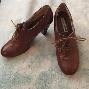 American Eagle Mary Jane Pumps