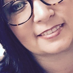 Meet your Posher, Daphne