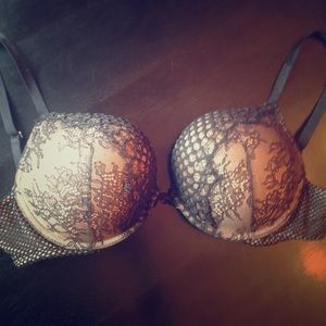 💟Victoria Secret Bra 36C - Bombshell Plunge