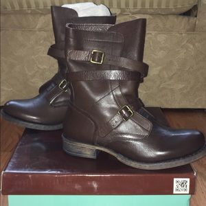 Chocolate brown boots (bought wrong size)