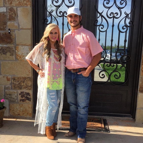 Meet your Posher, Ainsley