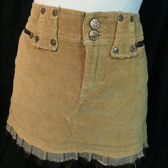 NWOT CUTE BOHO cord skirt-sz 5 💋