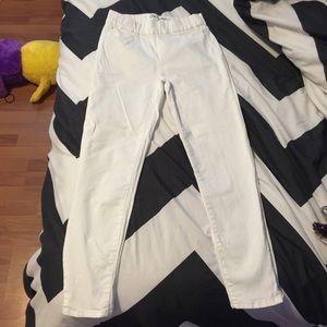white Aeropostale 3/4 high-rise pants
