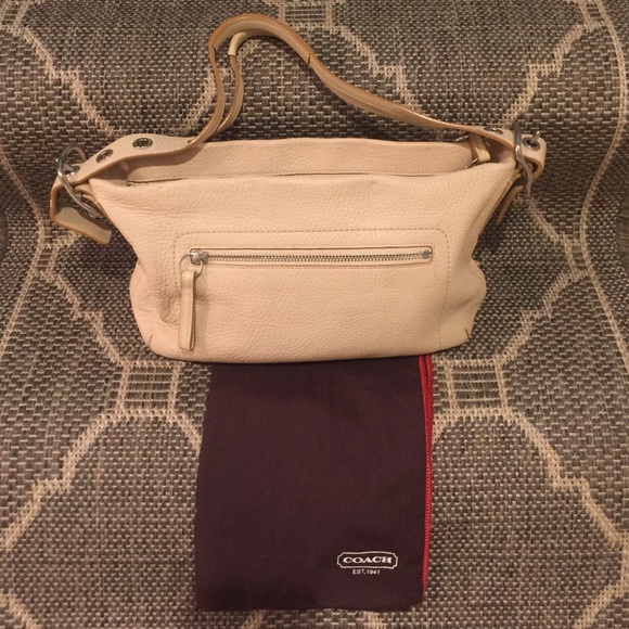 Coach purse - Picture 2 of 4