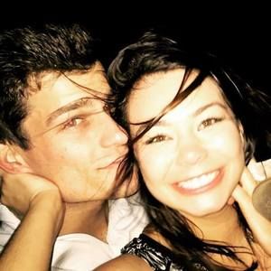 Meet your Posher, Becca