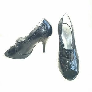 Jessica Simpson cute detail peep toe pump