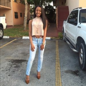 Meet your Posher, Dayana